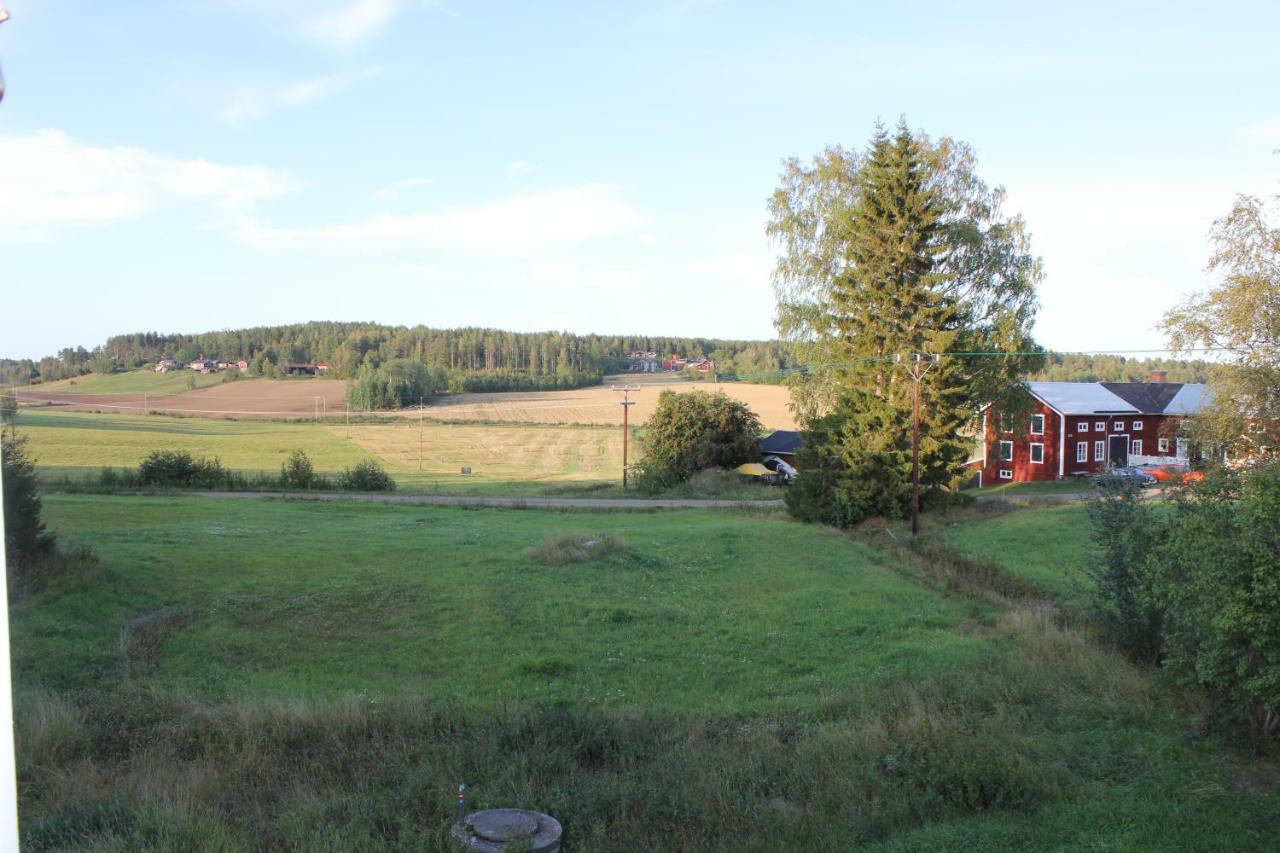 Ett Hus Med 3 Sovrum Med Supersnabba Internet Fiberanslutningen 1000Mb-100Mb I Hoeg, 7 Minuter Fran Hudiksvall Bagian luar foto
