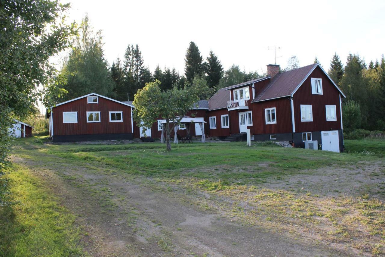 Ett Hus Med 3 Sovrum Med Supersnabba Internet Fiberanslutningen 1000Mb-100Mb I Hoeg, 7 Minuter Fran Hudiksvall Bagian luar foto